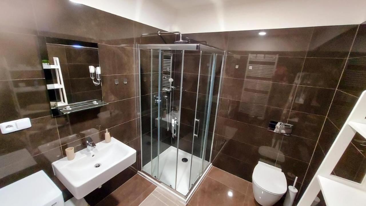 Apartment Moser 1303 Карлови Вари Екстериор снимка